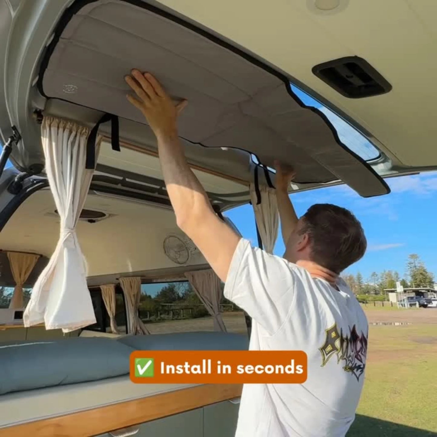 Toyota Hiace H200 - Rear Side Window